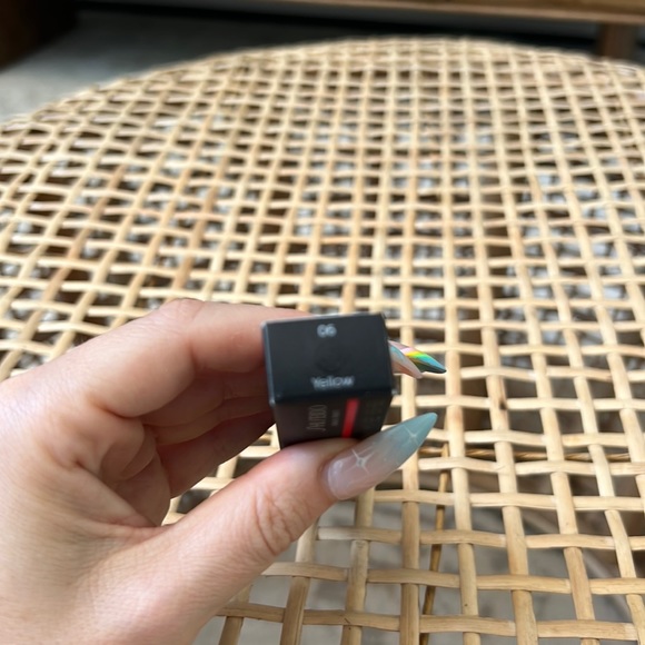 Shiseido Microliner Ink Crayon Yellow - Picture 2 of 3